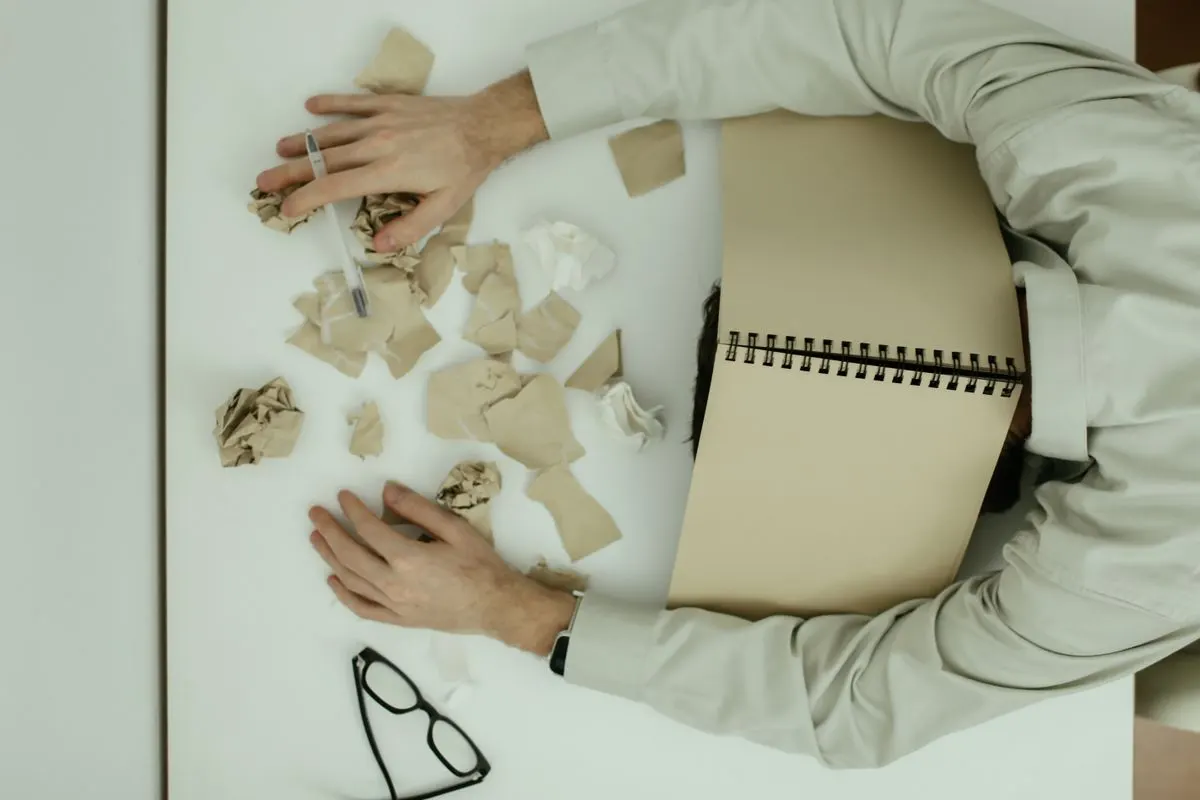 No momento, você está visualizando Como a psicoterapia fenomenológica trata o burnout?